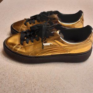 Puma Gold Sneakers 7.5